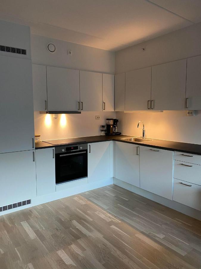 New Central Apartment In Тромсё Экстерьер фото